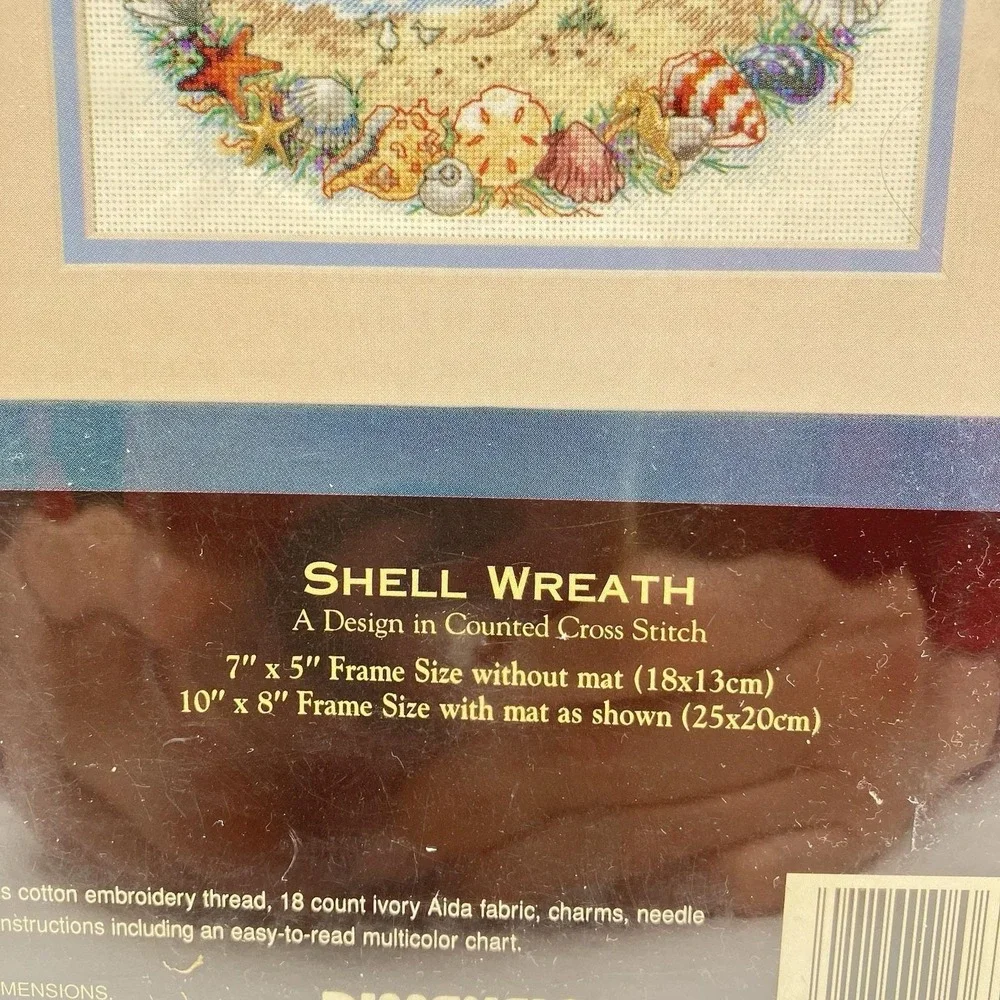 Vintage Dimensions Gold Collection Shell Wreath Welcome Cross Stitch Kit  6756